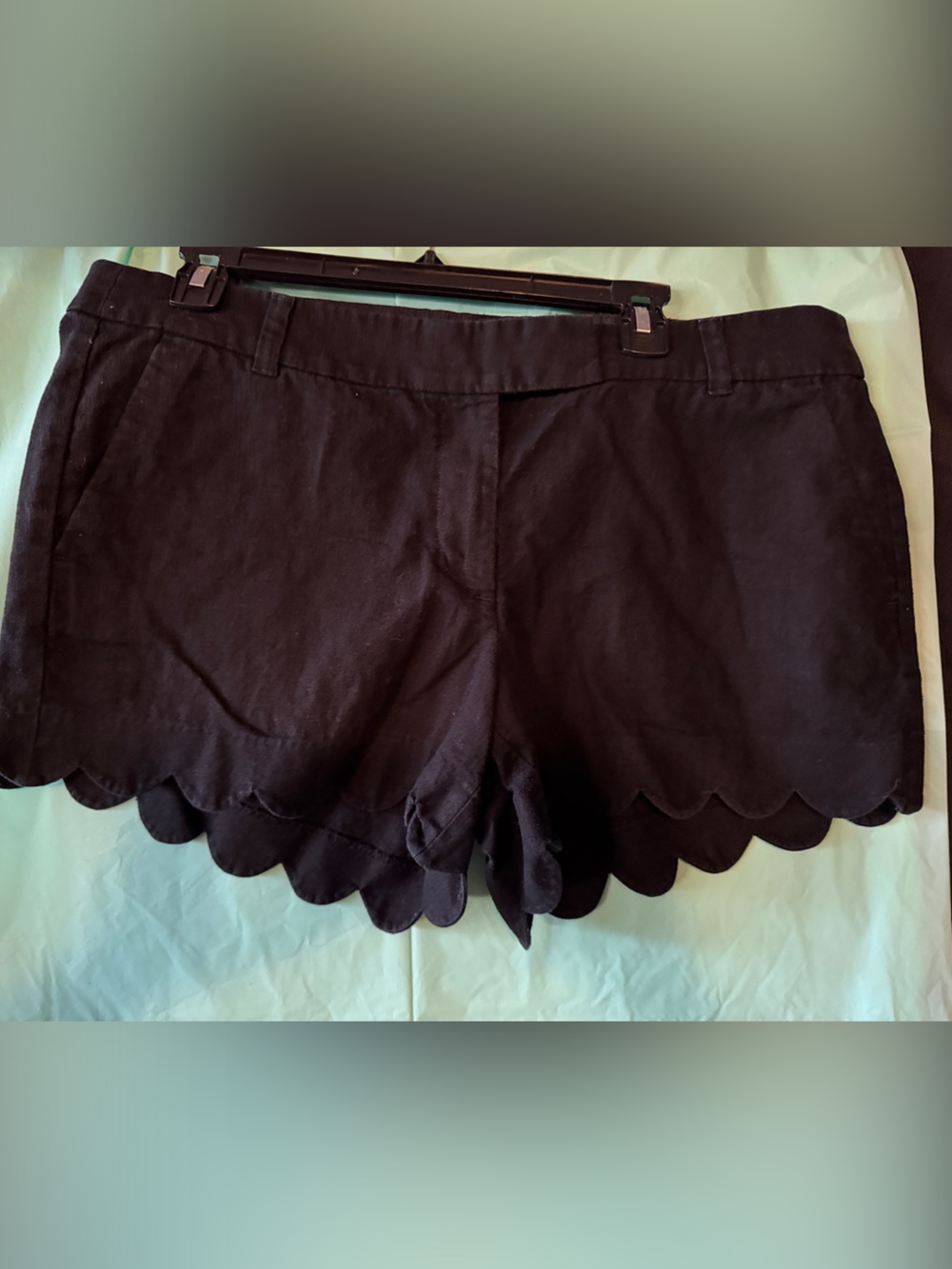 Black Scalloped Hem Women’s Shorts